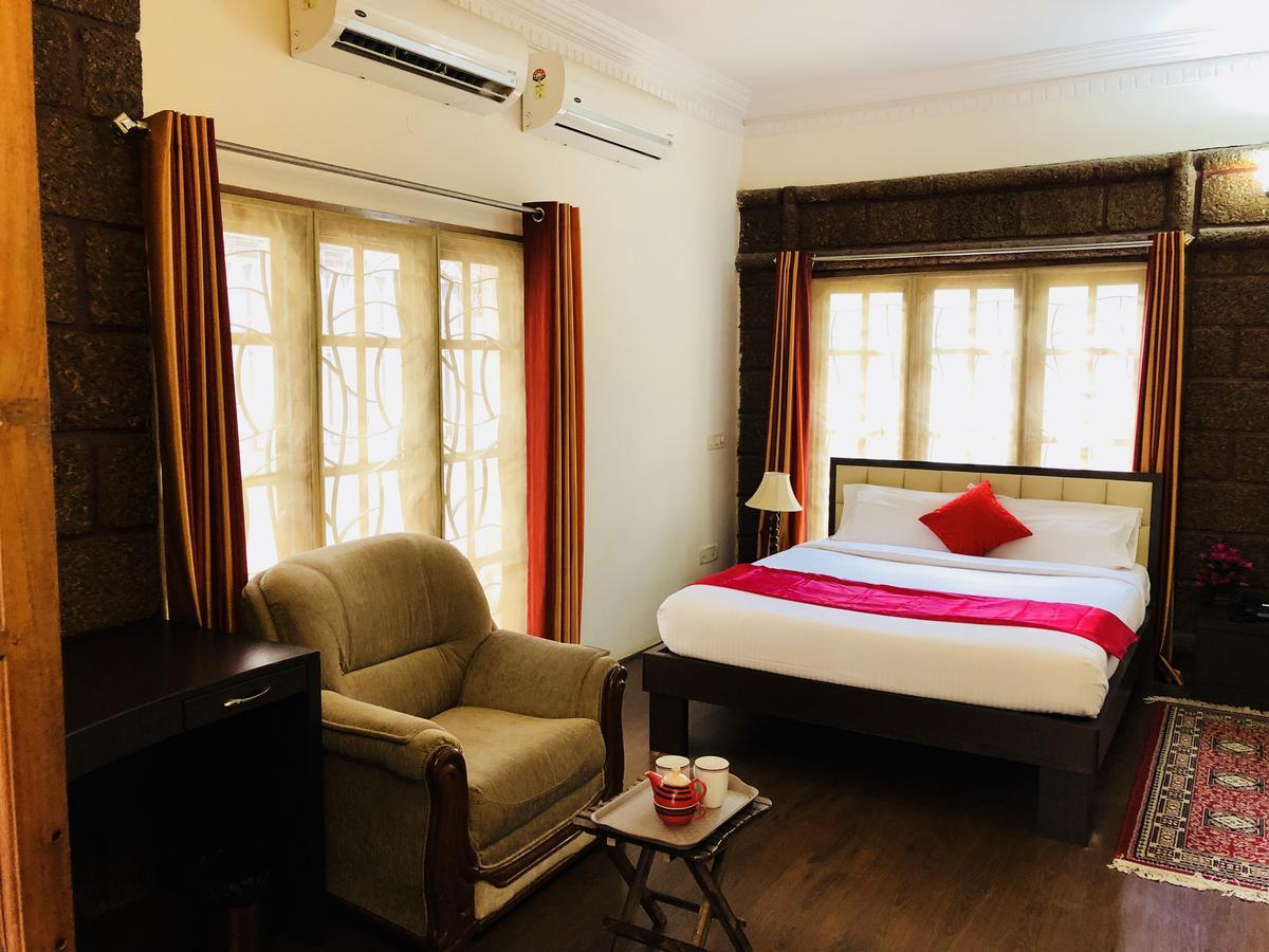 Redstone Villa And Suites Bangalore Exterior photo